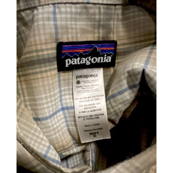 Patagonia Mens XL Button Up Long Sleeve Plaid Shirt Outdoor Casual Top - Picture 3 of 4